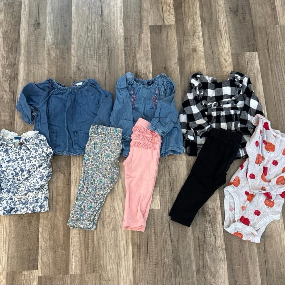 Fall / winter 6-12 month girl bundle 8 pieces gap and old navy